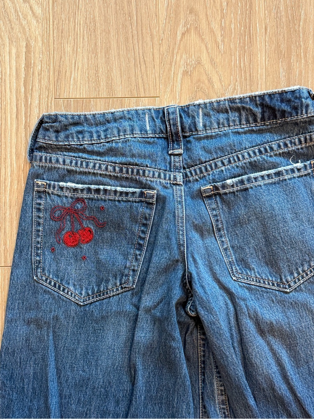 Hollister High-Rise Denim Jeans with Embroidered Red Cherry, Limited Edition